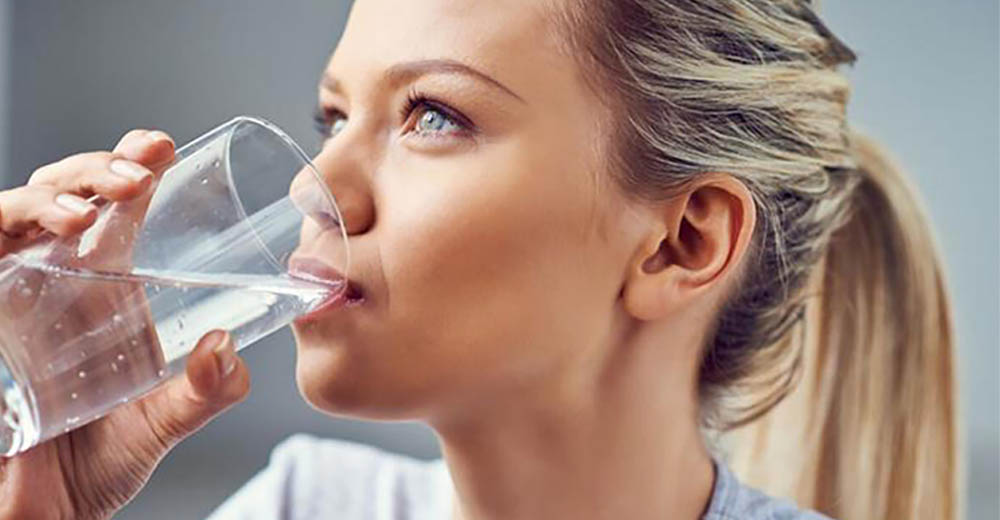 Suyu bu şekilde içmek ciğerleri bitiriyor