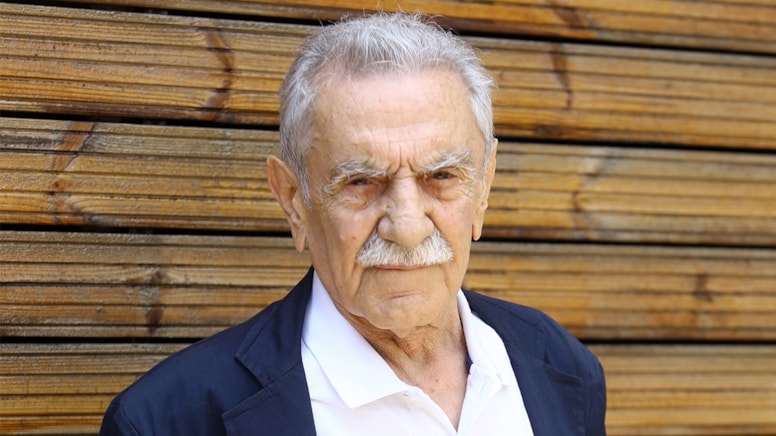 Aydemir Akbaş hayatını kaybetti