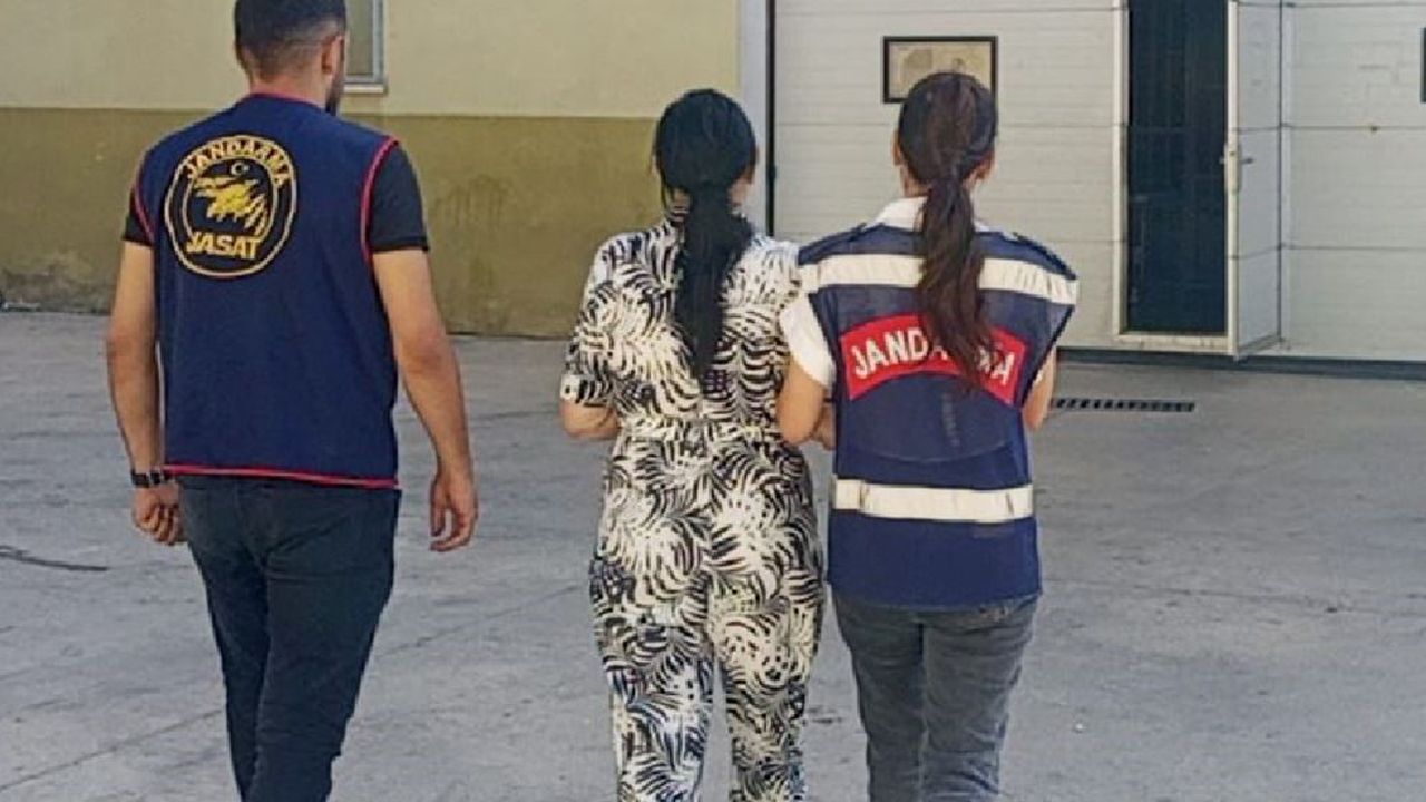 Fuhuşa teşvikten aranıyordu