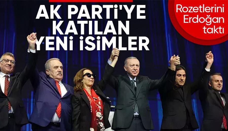AK Parti'ye katılan isimlere Cumhurbaşkanı Erdoğan rozetlerini taktı