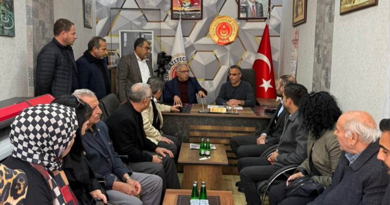 Nizip'te CHP'den Gazeteciler Derneği'ne ziyaret