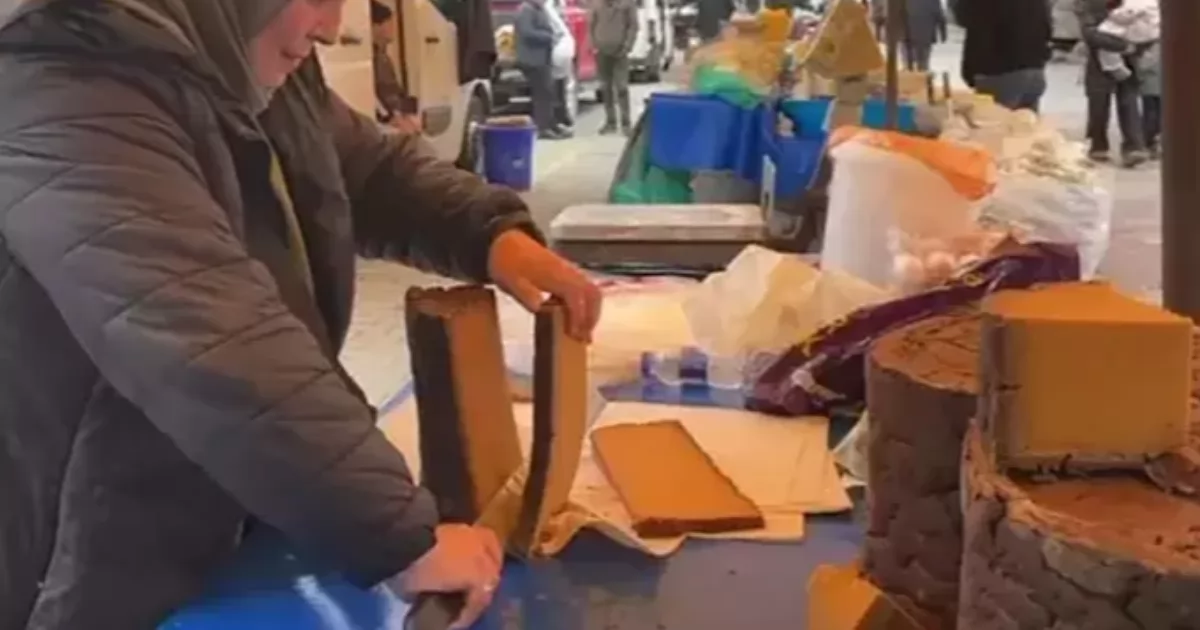 Bu ekmek tam 15 saat pişiyor! Tadına doyum olmuyor