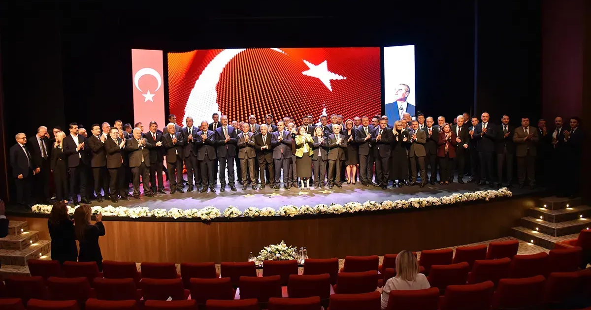 Gaziantep Sanayisi Sahneye Çıktı, Yapay Zeka Alkışlandı