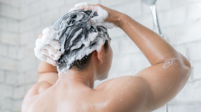 Saçı Ne Zaman Yıkamalıyız? Herkes İçin Tek Bir Doğru Yok